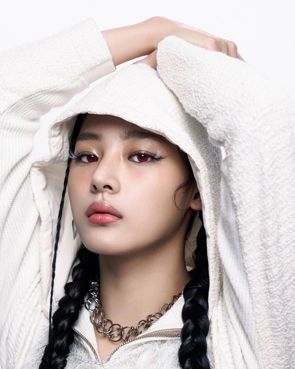 newjeans_loop's tweet photo. #뉴진스 #NewJeans #민지 #Mindi #ミンジ #NJZ https://t.co/FMu74QG9bQ