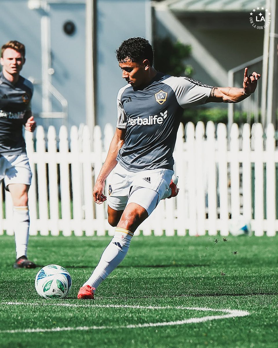 AEGworldwide's tweet image. Day 1 in the desert with #LAGalaxy🌵⚽️ 
We’re back at @coachella_inv for more pre-season matches Feb 9, 12, and 15. 

Join us: coachellavalleyinvitational.com

📸: @lagalaxy - @mls

#cvi #coachellavalleyinvitational
