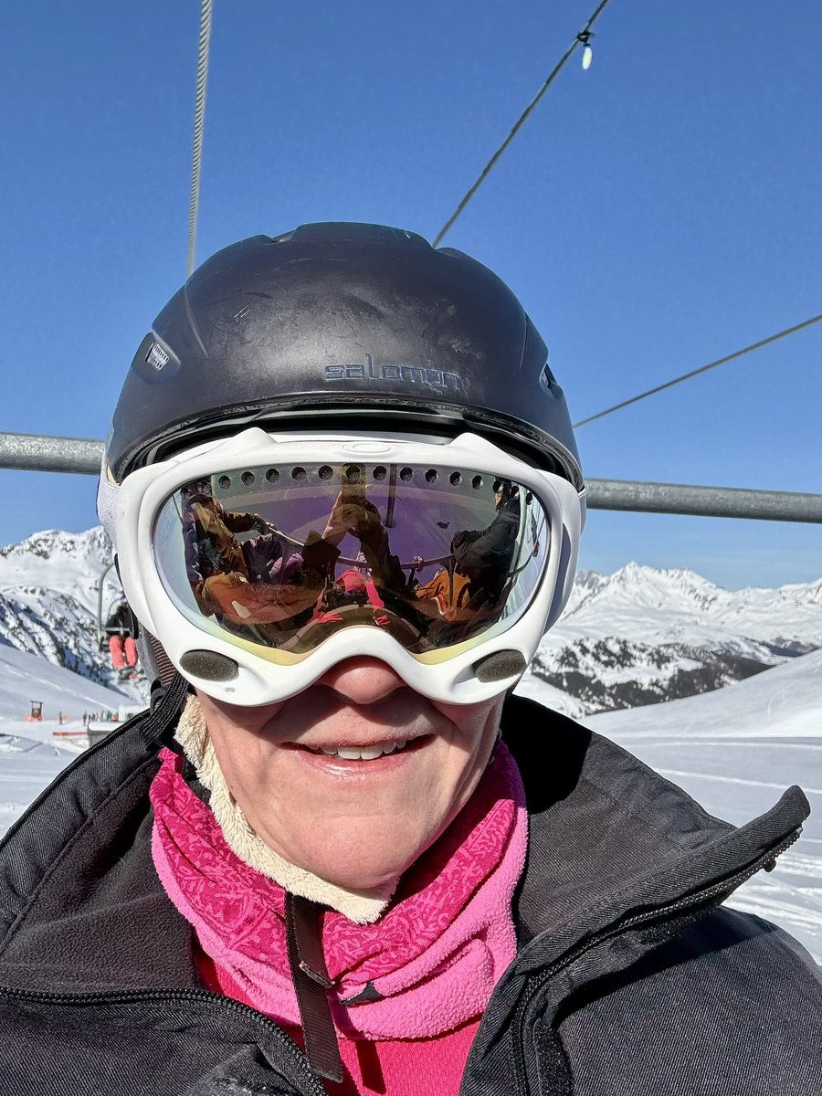 Lowri Bowen tweet media