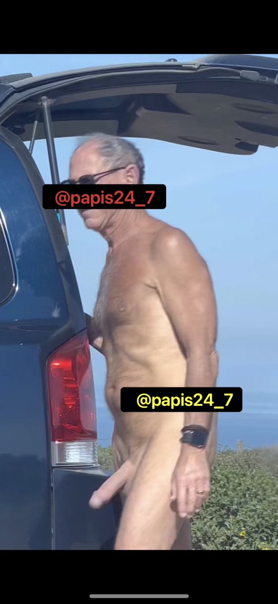 gas389's tweet photo. He secretly loves to show off his nice cock. 🫣😍🍆 https://t.co/M0bLWz1z5Q