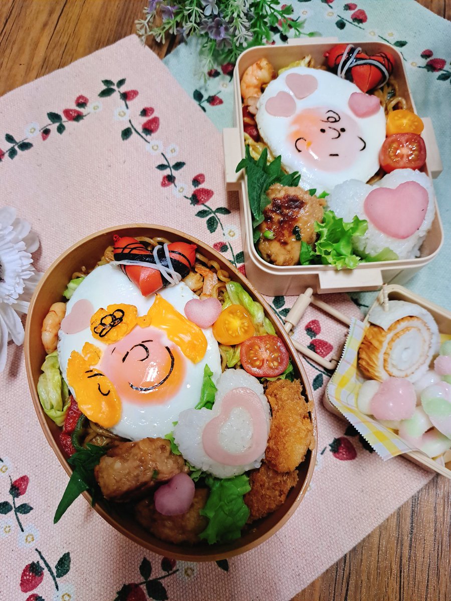 チャーリーブラウンとサリー💕　やっぱりスヌーピーと仲間たちが好き🥰
#今日のお弁当　#目玉焼きアート