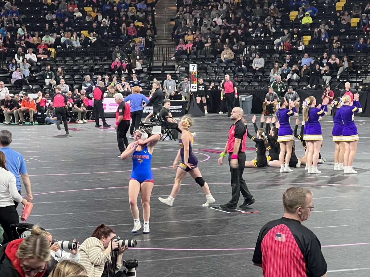 CLGLRgirlsWR's tweet image. Lucy Konechne wins her first round and quarterfinal matches to advance to the semifinals!