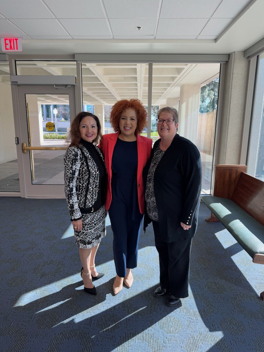 OCASA Executive Director Anna Diaz and Principal Becky Watson meet with Orange County's own State Representative Johanna Lopez at FASA Legislative Days.