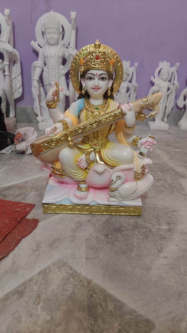 शारदे मां अज्ञानता को दूर करने वाली और ज्ञान का प्रकाश देने वाली माता हैं। माता सरस्वती की कृपा से मनुष्य और सभी जीवों में बुद्धि और विवेक का संचार होता है।🌼🌼🌼🌼
मां सरस्वती बहुत जल्द हमारे आँगन आपका स्वागत हैं।🙏🙏
#जय_मां_सरस्वती 
#शुभ_प्रभात_वंदन
