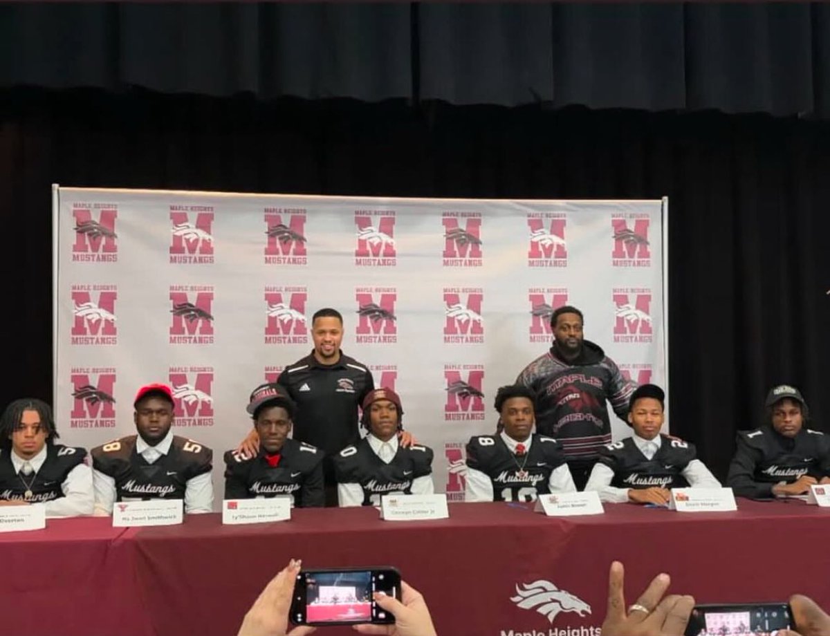 Jamir Brown (@jamirb18) on Twitter photo NSD was great yesterday I was happy to announce I am 100% committed to <a href="/WalshUFootball/">Walsh Football</a> #swordsup⚔️ NSD was great yesterday I was happy to announce I am 100% committed to <a href="/WalshUFootball/">Walsh Football</a> #swordsup⚔️