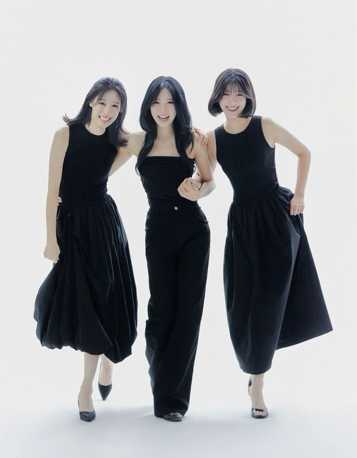 newjified's tweet photo. i love this genre of girl group standing up for themselves and continuing onto new and better things🫶🏽 https://t.co/XEiIl12YhQ
