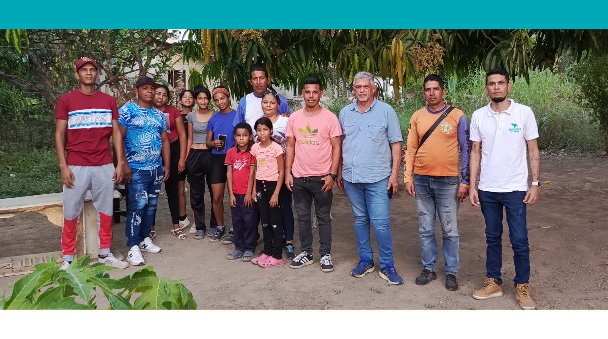 SPVCojedes's tweet photo. #6Feb | Reunidos en la comunidad 24 de Junio, del municipio Rómulo Gallegos, con integrantes de la dirección parroquial.

Nuestro trabajo de acompañamiento a las comunidades es permanente. https://t.co/S8jKhDt3YB
