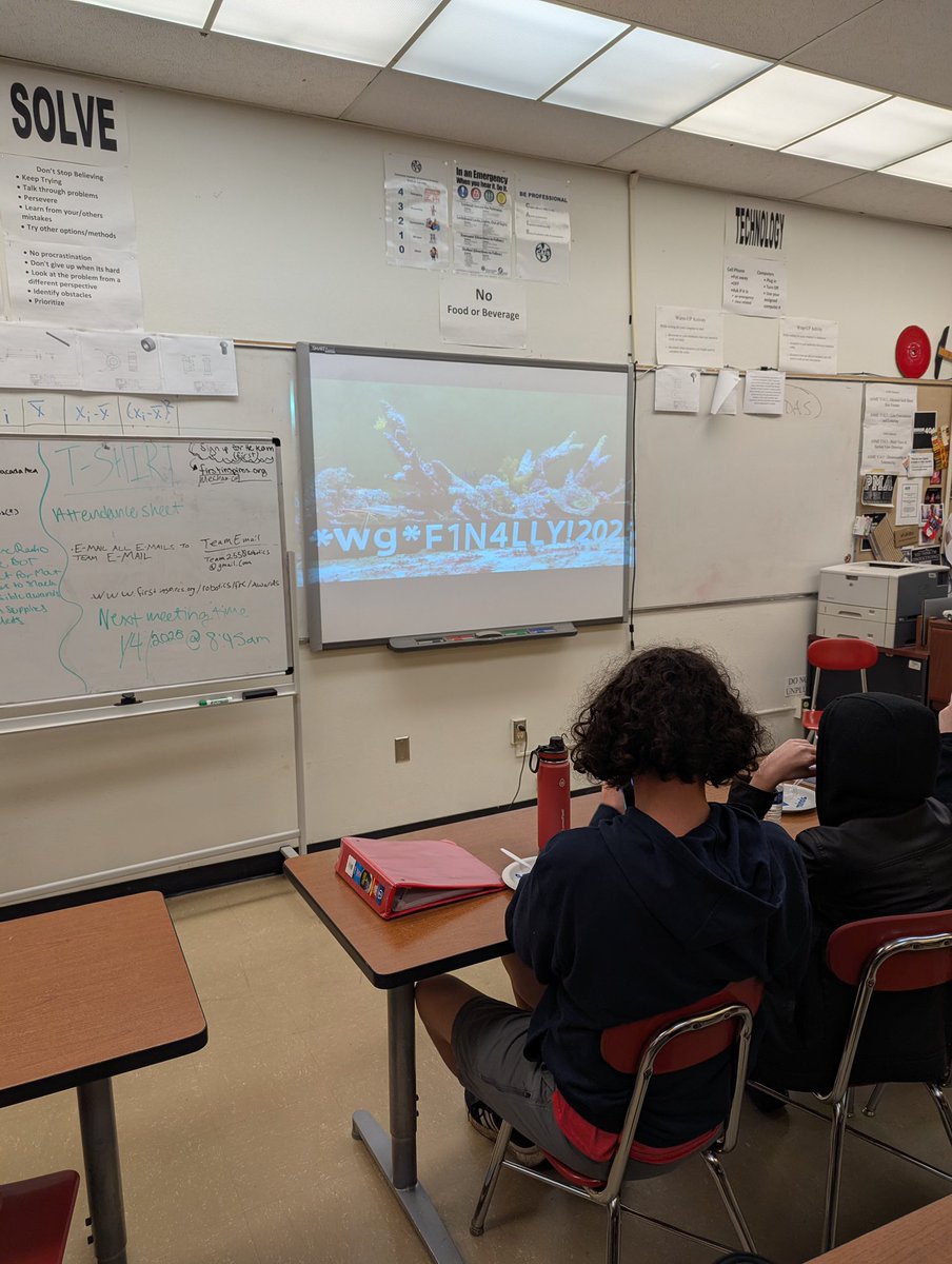 Skynet_Robotics's tweet image. Kick off! We were ready to dive into the season, head first!