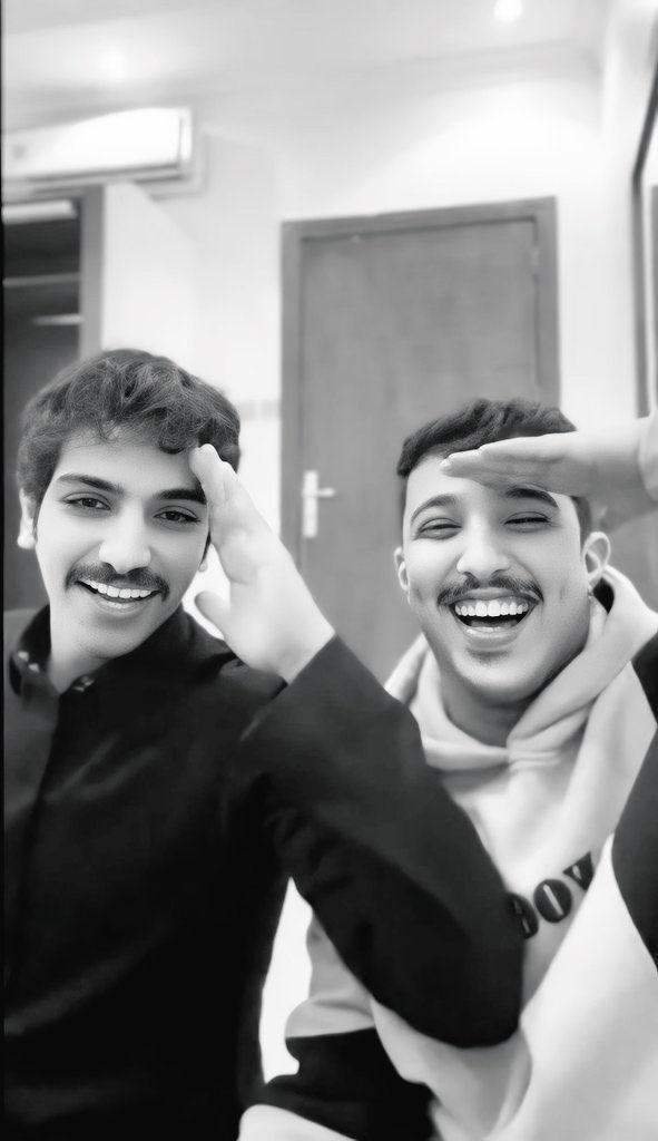 بث برعاية مناحي ونكباته 😭😂
شكرا لكم عالبث أسعدتونا يارب السعادة ماتفارقكم 🤍
 #نايف_ثامر
#مناحي_الرجباني 
#الفزعه_نايف_ثامر