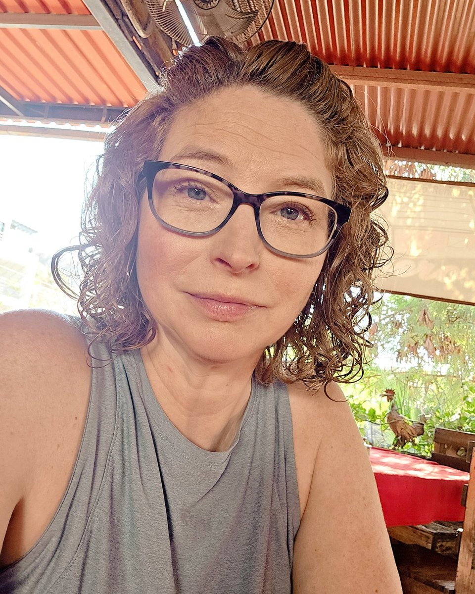 CasuallyProRE's tweet photo. Money comes and goes.
Time just goes.
Choose wisely.
Let's make YOUR dreams... Realty!
#missingwarmweather #youcanmakemoremoney #youcannotmakemoretime #chooseyourownadventure #selfie #casuallypro #dreamstorealty https://t.co/AribcyI9q3