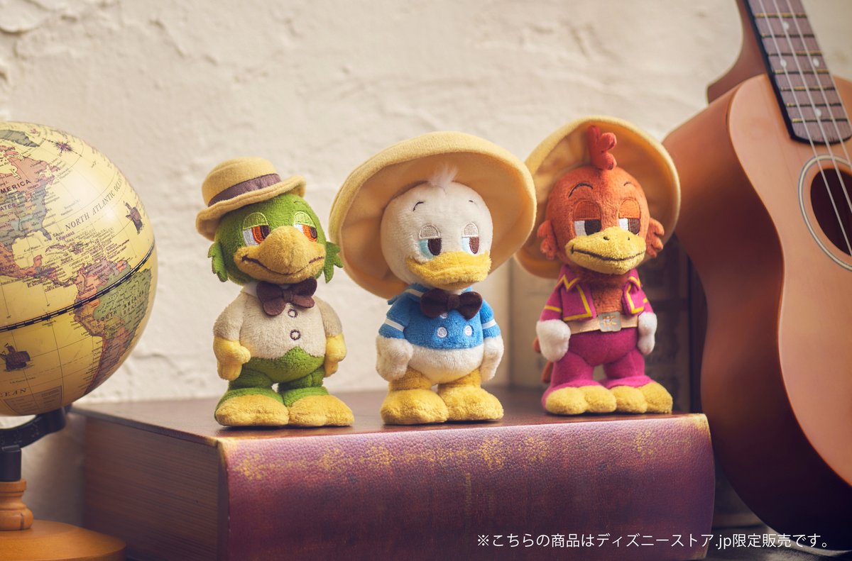 Disneystorejp's tweet photo. 💚♪💙♪❤️
映画『#三人の騎士』公開80周年記念🎉
💚♪💙♪❤️

メキシコの世界をテーマに
カラフルで楽しい雰囲気いっぱいの
アイテムが登場🎶

#うるぽちゃちゃん にも仲間入り💕

#ディズニーストア.jp&amp;店舗で2月11日より発売
※一部店舗でのご購入は来店予約が必要です
▶️https://t.co/XmQ5bb0i0I https://t.co/QwXdGw4Mip