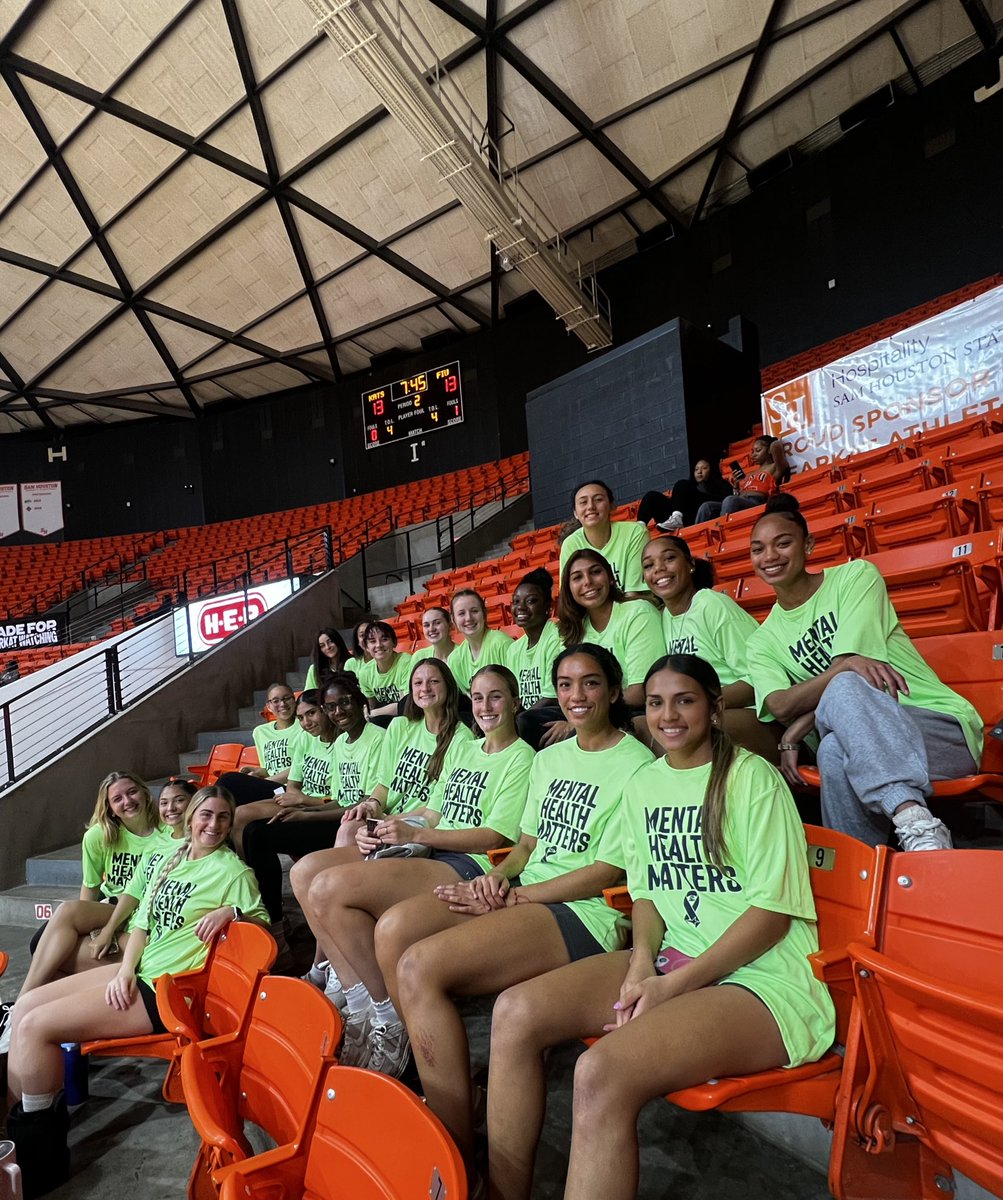 Supporting women’s basketball! #EatEmUpKats