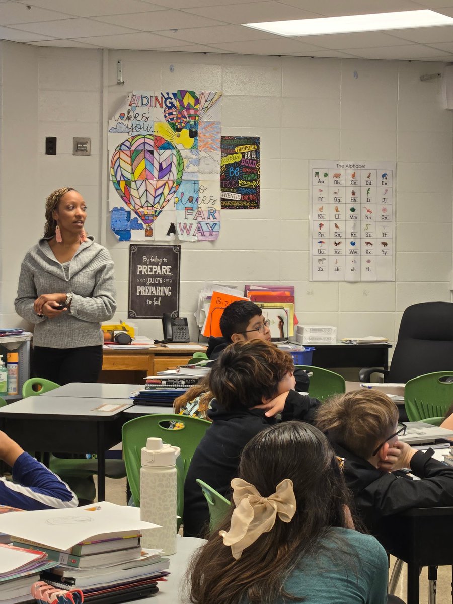 Today’s Black/African American History Read-In was a powerful way to start the day! Huge thanks to our amazing community members and staff for sharing their time and stories with our scholars. 📚