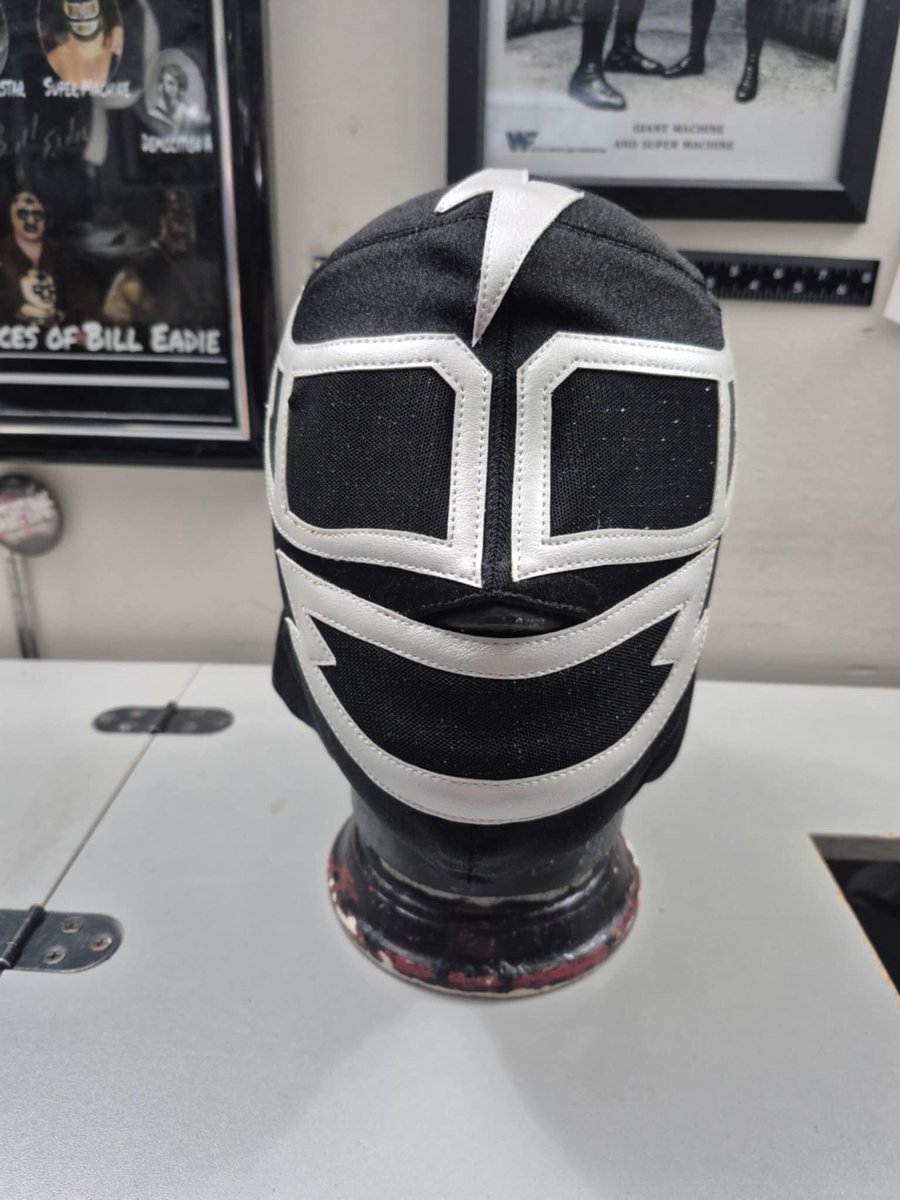 One_Man_Army_NF's tweet photo. Thanks for all the birthday wishes
Got this GIANT MACHINE mask
Comes in next week
#happybirthday #me #giantmachine #lucha #mask #prowrestling #luchalibre #andrethegiant https://t.co/3lX7pr0DSC