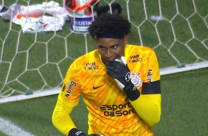 HUGO SOUZAAAAAAAAAAAAAAAAAAAAAAAAAAAA VOCÊ É RIDÍCULO