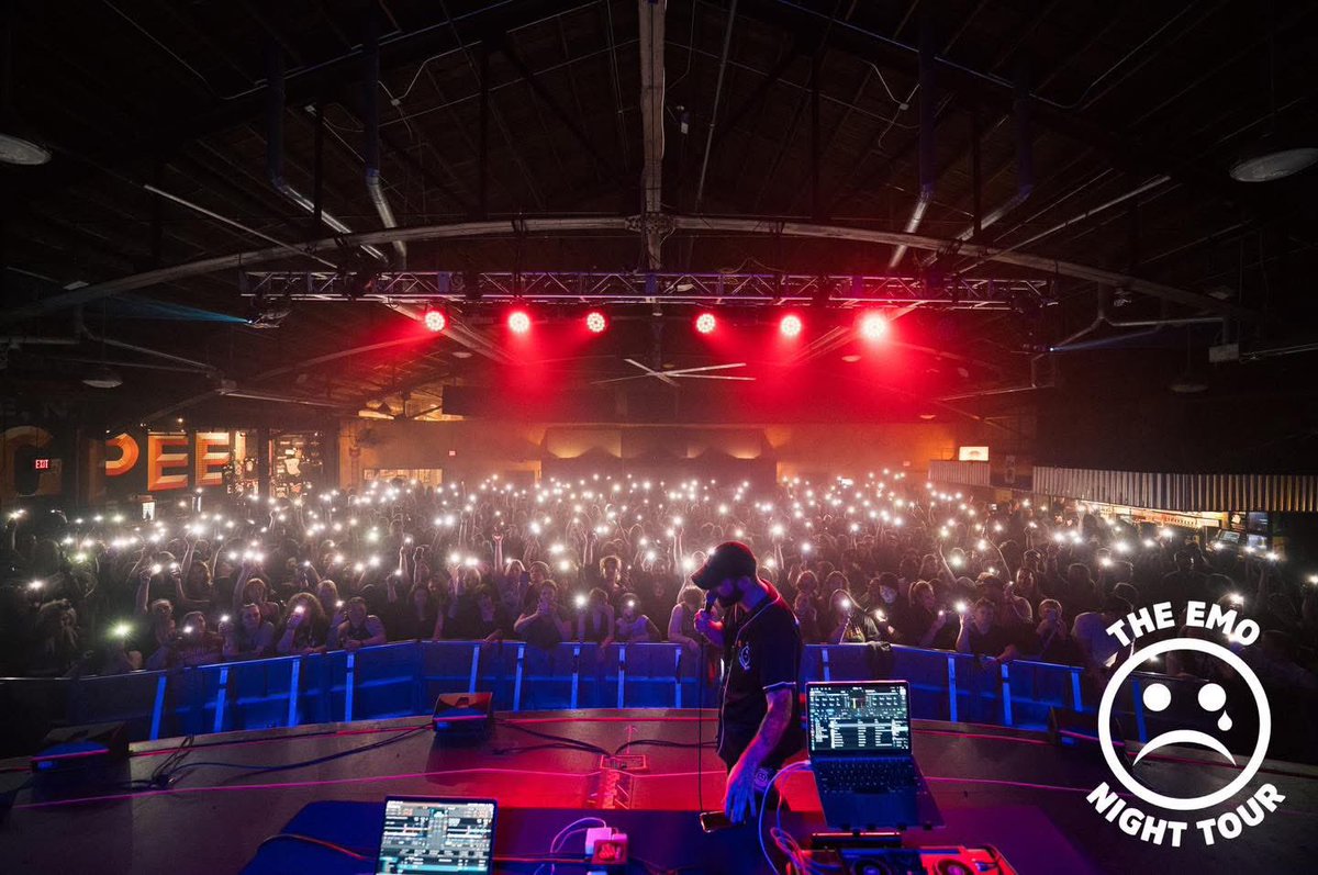 March 1st at Fulton 55
The Emo Night Tour - Fresno
21+ / $18-$21 Adv / $25 Dos
Tickets: bit.ly/3ZVKclN