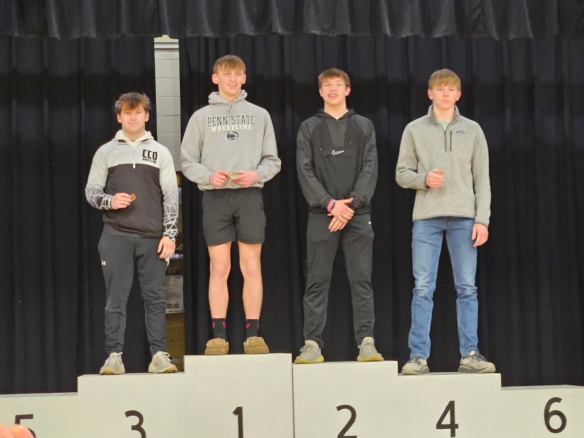 MeridianWr's tweet photo. Results from the CRC tournament: 

Carter 🥉
Justin 4th
Sam 4th
Coby 🥈
JD 🥇

@MeridianMustang  #gomustangs https://t.co/qtUpYsTKaW
