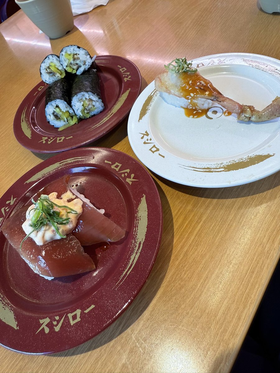 kozaonion441's tweet photo. いつも動画を観ていつかきまぐれクックの作るメニューが食べてみたいと思っていたけどそれがスシローで食べれるのは神👏
第二弾も食べにいく！🍣
#スシローできまぐれクック https://t.co/z77rpVAG5o