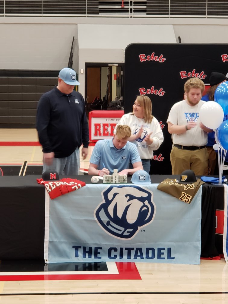 small town maryville⛰️——&gt; big city charleston🌴

#signed