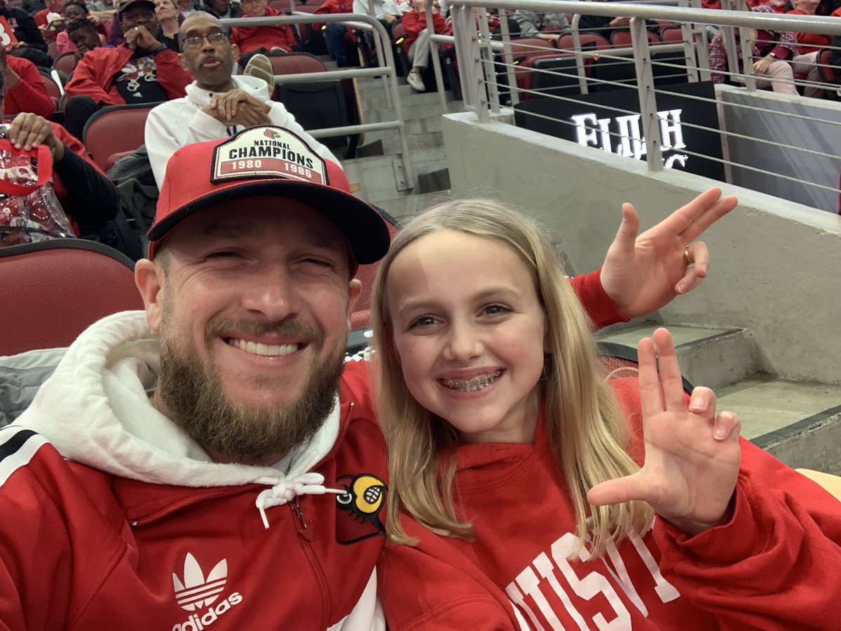 BaumannCW's tweet photo. @GoCards #GoCards JumboTron Action Jackson https://t.co/o8c6QbVaDd