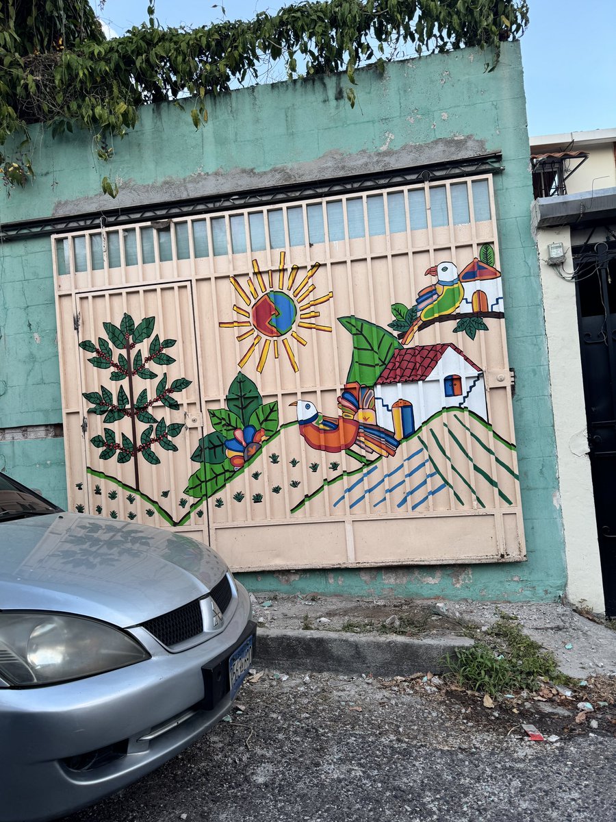 Flower277's tweet photo. comercio D’ La Palma sobre Ave Sta Teresa y pasaje 7 Col Sta Teresa ubicado en esquina de pasaje Han colocado ripio y aperturado cochera en el área del pasaje Como pueden apreciar en la foto aún está la cuneta, que mañana demolerán. #CAM @ObrasPublicasSV @SantaTeclaSV https://t.co/gNPdv04I5P