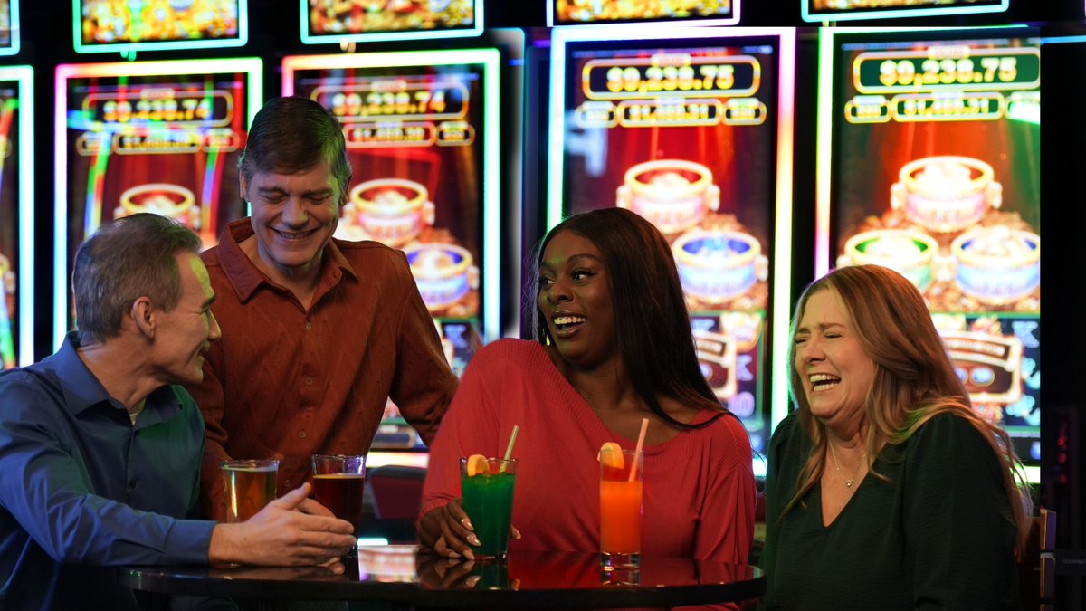 Clearwaterisfun's tweet image. 🎉 Party Night! 🎉
Earn 2X Points &amp;amp; share $16,000 CASH! 💸
Thursdays in Feb (6th, 13th, 20th, 27th)
⏰ 6 PM - 12 AM

Hourly CASH drawings:
💵 6-9 PM: $500
💵 10 PM: $2,000

Activate 2X Points at a Kiosk. Let the games begin! 🎰 #PartyNight #ClearwaterCasino #2XPoints #CashPrizes