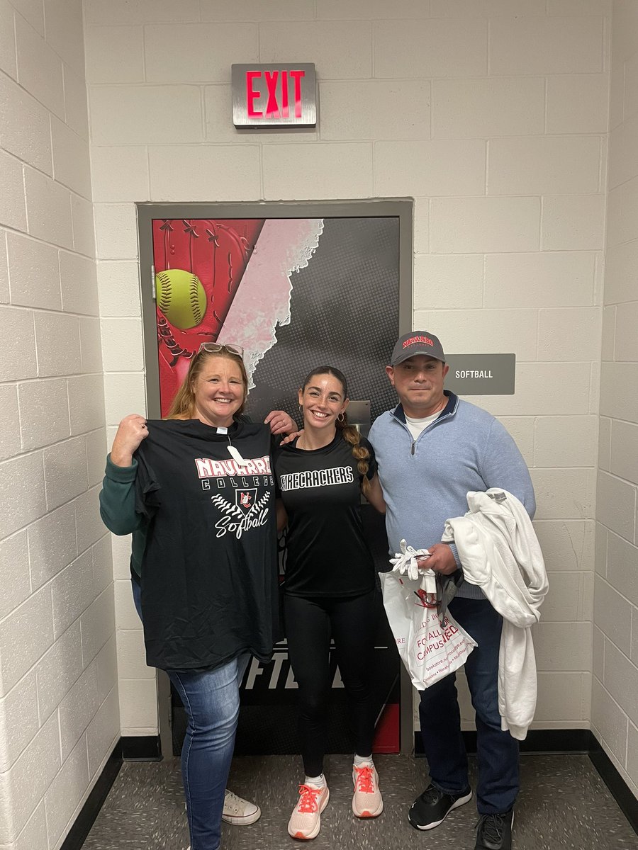 I am excited to announce that i have committed to Navarro College to further my time spent playing the game that I love! Thank you to all of my coaches that  developed me into the player I am today.  This wouldn’t have been possible without them!#dawgsball <a href="/CtxFirecrackers/">FIRECRACKERS CTX</a>