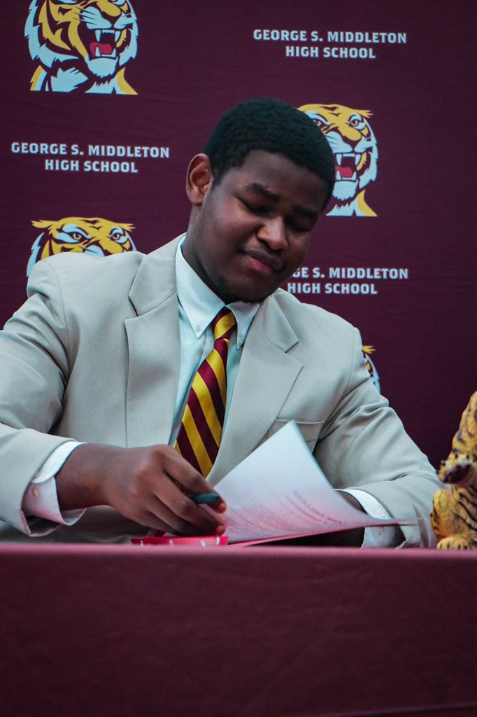 <a href="/MHSFootballFL/">MiddletonFootball</a> <a href="/LaneCollege/">LaneCollege</a> you got one.....MUP City!!!! Signee