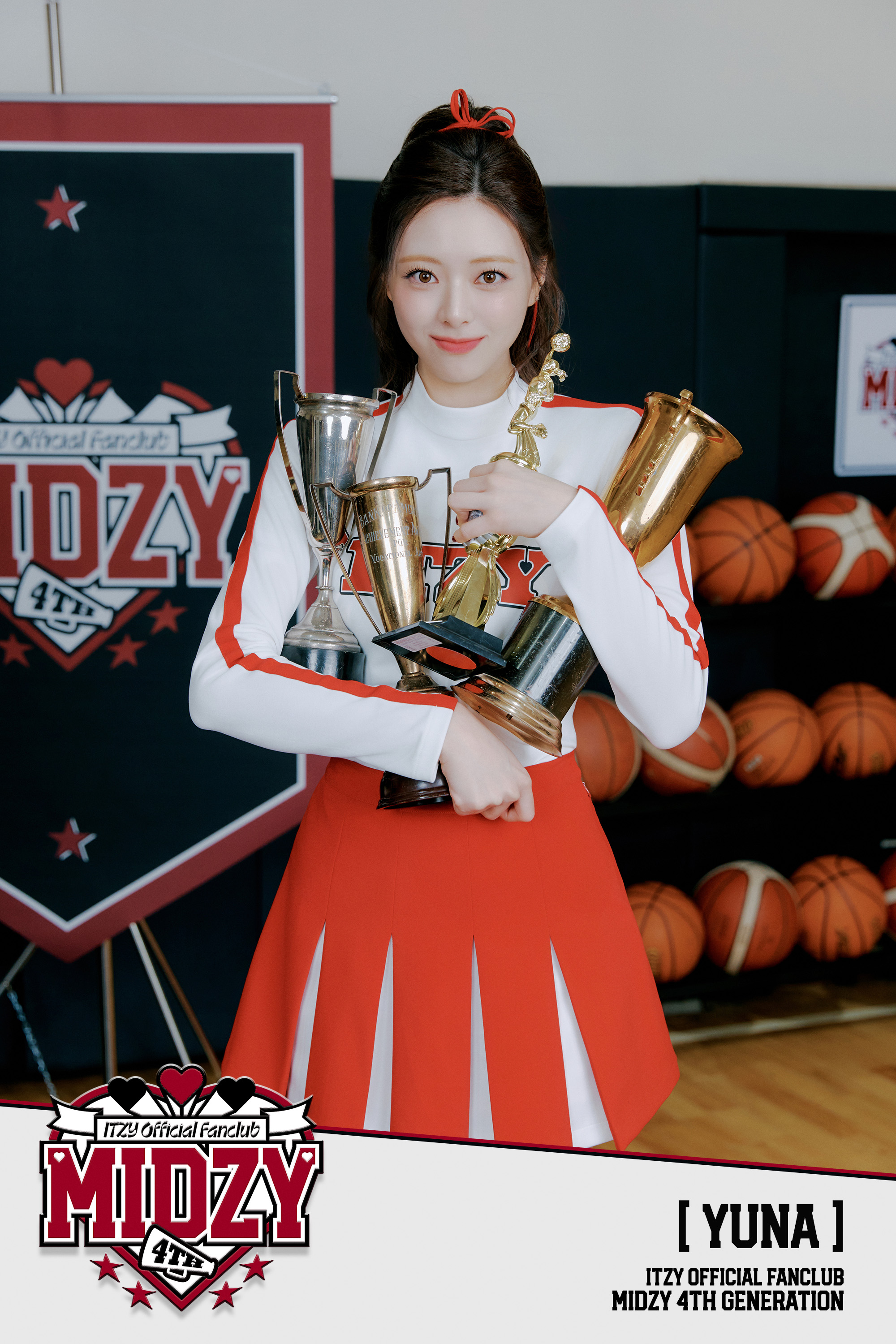 新品 正規品!!  ITZY on X:  K-POP・アジア