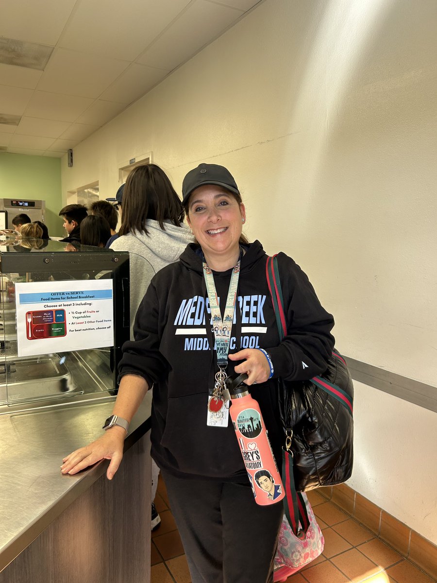 MCMS_Panthers's tweet image. MCMS teachers @mrsalisonstein and Mrs. Cadle were students today for Shadow Day! Teachers went to class, took tests, stood in line for lunch and participated in PE. 🐾💙🖤
