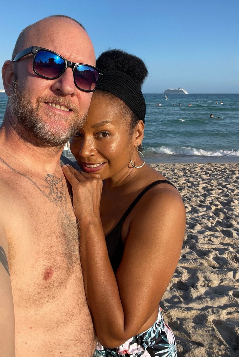 KarenShevaEva's tweet photo. #TBT Ran away to South Beach for a day!☀️ #justyouandi #alonetime #miamibeachforaday ❤️@ChristosAaron 💋 #throwbackthursday https://t.co/mCwGpXREgb