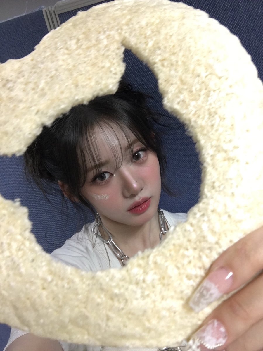 roraleef's tweet image. Cute, but I bite! 😝