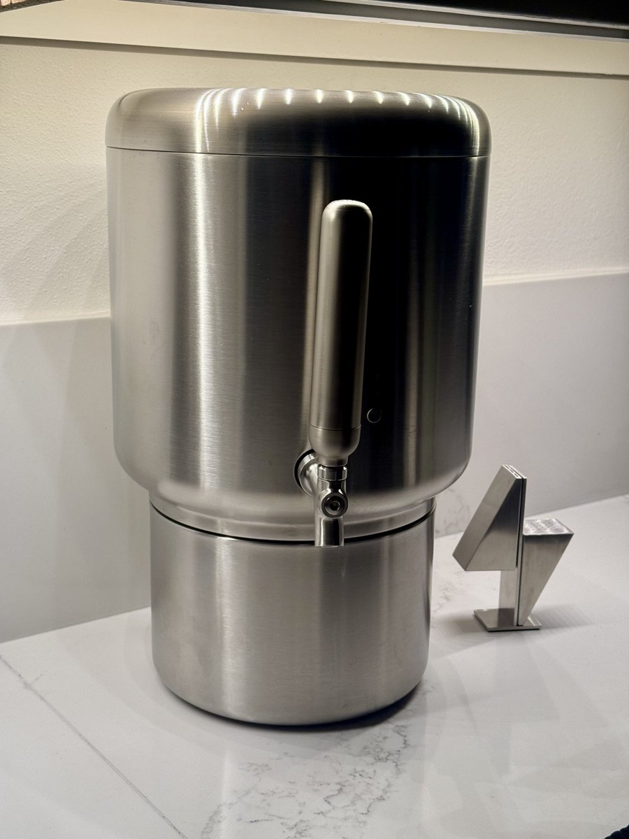 Build quality on <a href="/rorrawater/">Rorra</a> is great. Stainless steel instabuy, lives up to the hype