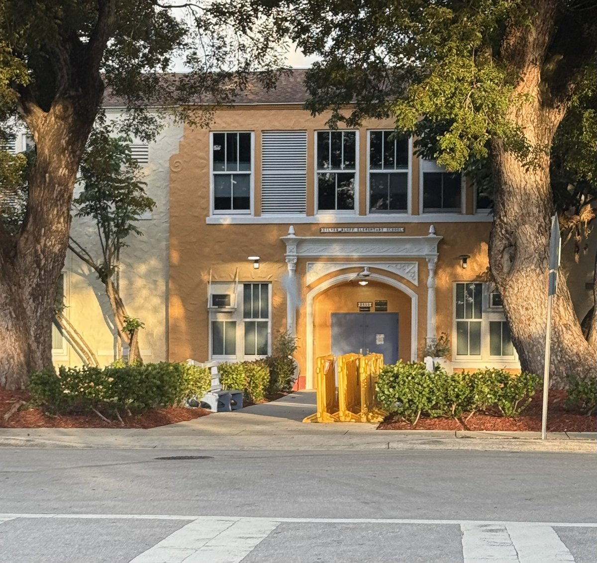 SilverBluffElem's tweet image. Thanks to our GOB funds, construction 🦺 is almost coming to an end. We have upgraded our AC, PA, &amp;amp; Fire Alarm systems, replaced most doors, replaced the primary playground &amp;amp; 2 staircases, painted all buildings, and so much more. SBE is turning 100 years old 🎂 next school year!