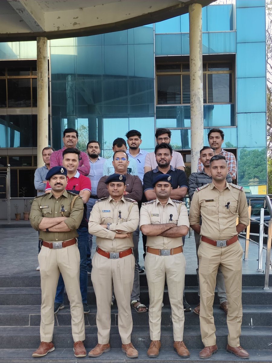 GMVDTOA's tweet photo. @COTGuj_office
@sanghaviharsh
@CMOGuj
@Bhupendrapbjp
@PMOIndia
@narendramodi
@gujratsamachar
@sandeshnews
@Divya_Bhaskar
@tv9gujarati
@EtvGujaratiNews
@VtvGujarati
@GSTV_NEWS
@timesofindia
@htTweets
#JusticeforRTO
Black Ribbon https://t.co/Z6BfQy4MRP