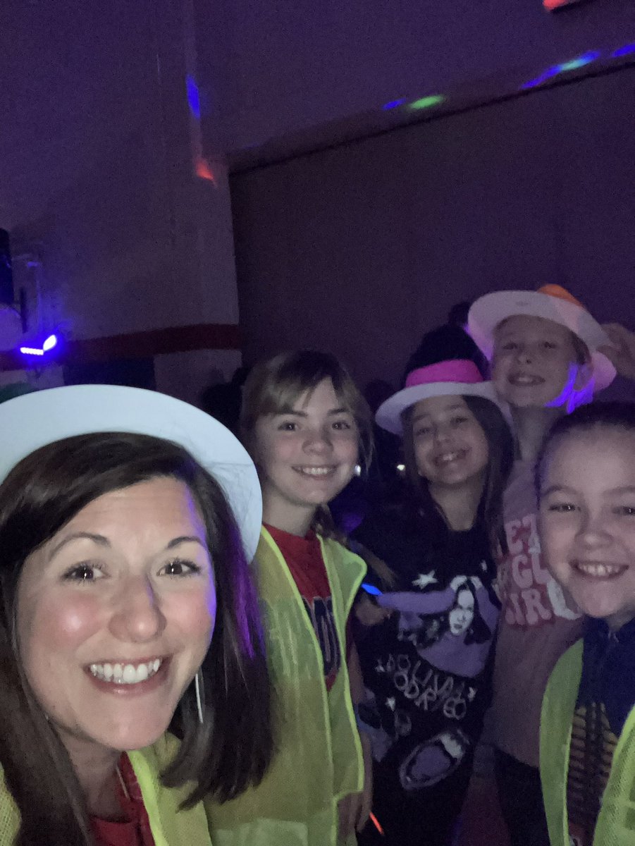 Natalie Bare tweet media