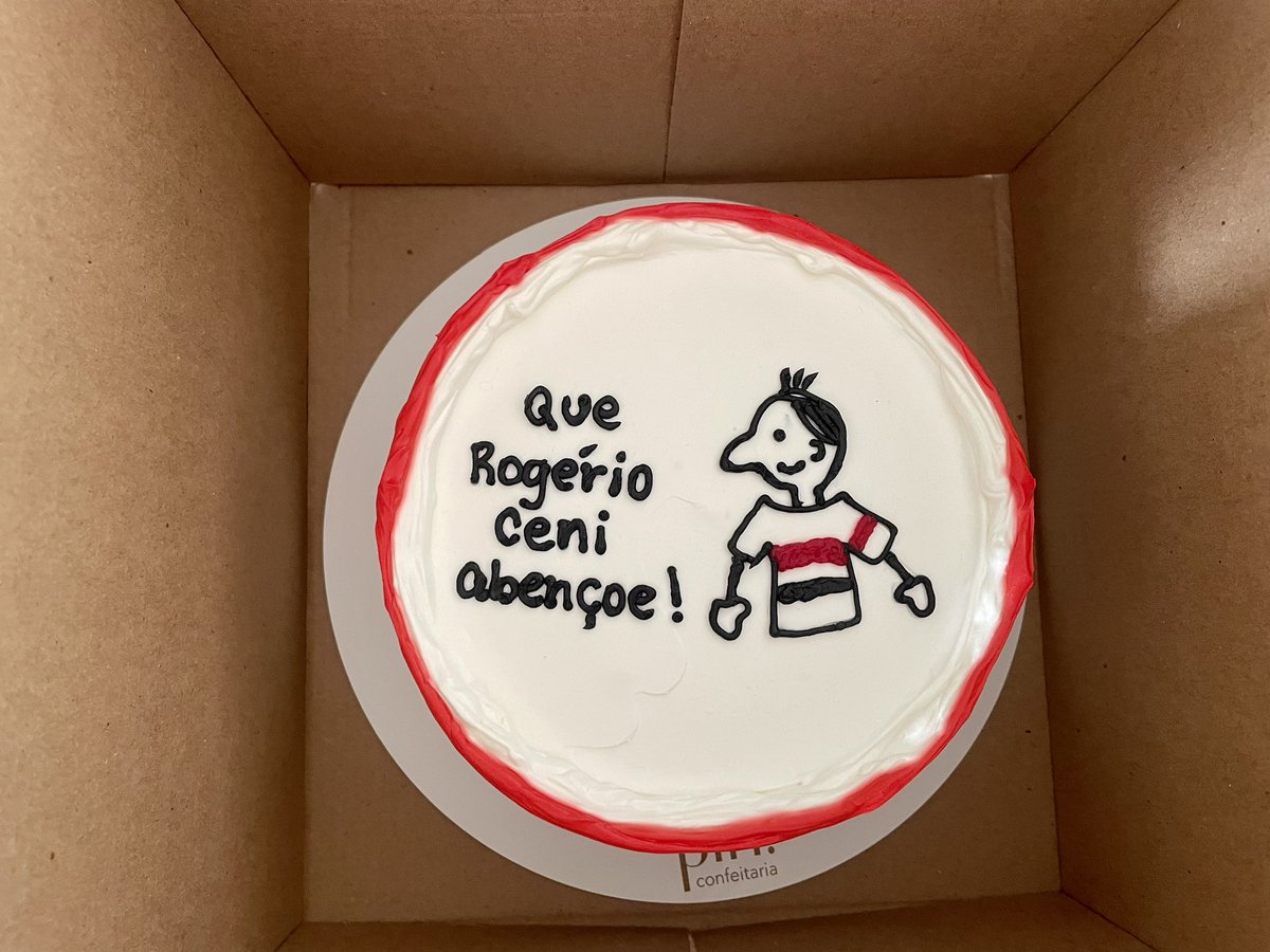 dinperezspfc's tweet image. Gente o meu bolo ♥️