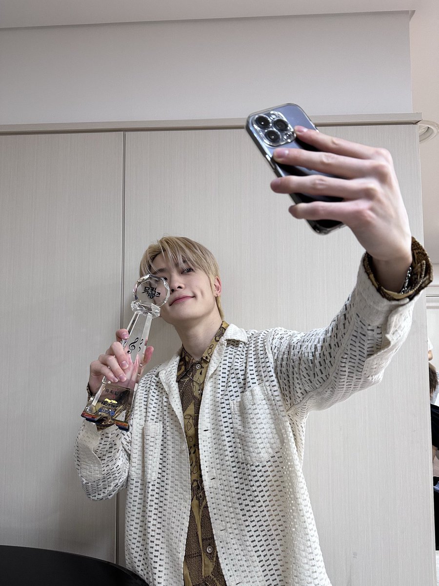 do0lentine's tweet photo. 📸 do0_nct                            📸 _jeongjaehyun https://t.co/v8FDer6Tpp