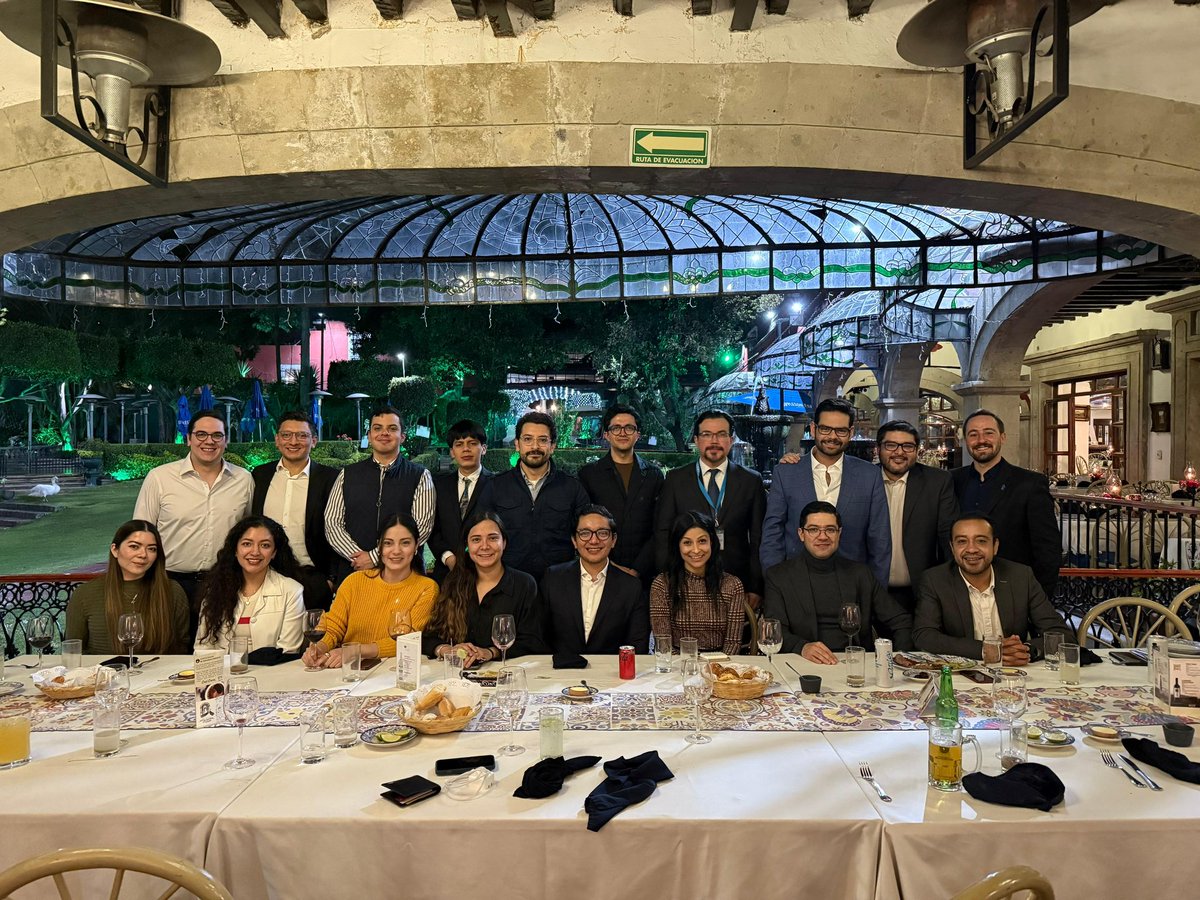 Thrilled to have Dr <a href="/trisharoymd/">Trisha L. Roy MD PhD FACS</a> for our anual meeting at <a href="/incmnszmx/">INCMNSZ</a> ! 
We hope to see you soon!