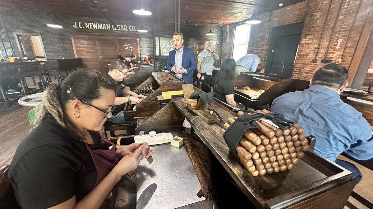 FadiaTVNews's tweet photo. #Tonight Tampa’s oldest cigar co., J.C. Newman Co. is leading the historic preservation efforts for the Sanchez y Haya building in Ybor . The $18 Mil revitalization project transforms it into a café, bar, &amp; hotel. Drew Newman, a fourth-generation member shares the status. @BN9 https://t.co/UypCJKttMe