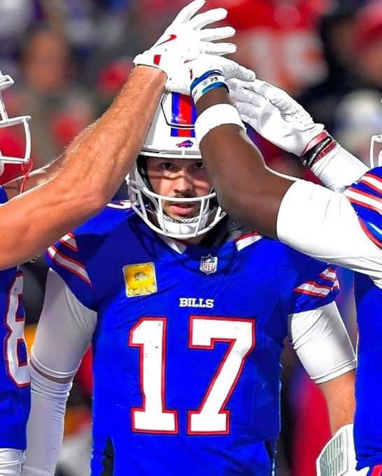 JennaCottrell's tweet photo. before the season, NFL players VOTED Josh Allen as the league's ‘MOST OVERRATED QB'

now, Josh Allen is the NFL MVP 

#billsmafia #bills #nflhonors https://t.co/SYl9avZPQO