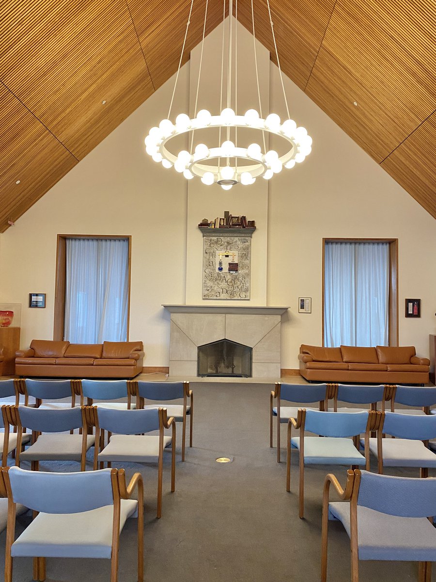 I still find new &amp; beautiful spots as I work around #UW campus. Today I shoot in the Petersen Room/Allen Library. Chandelier alert!