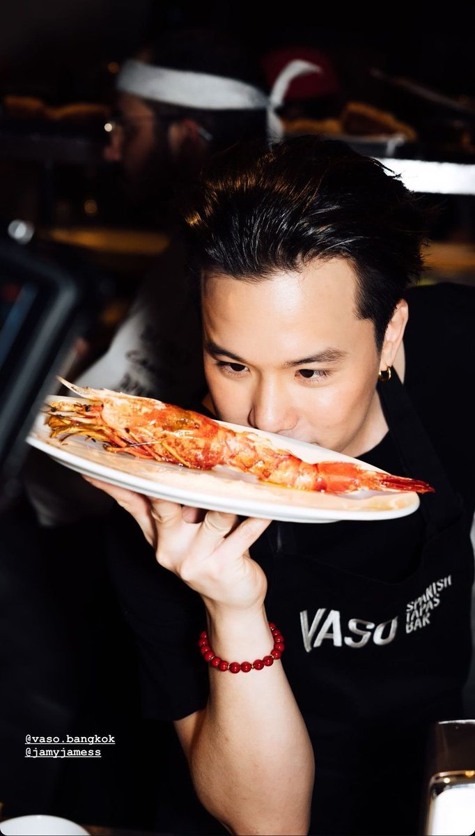 JMJFans's tweet photo. [JMJstory] 

เชฟจมจ @ VASO 🔥😎👨‍🍳

#JamyJamess
#VASOBANGKOK 
#HennessyTH https://t.co/mq0SZYQDg8