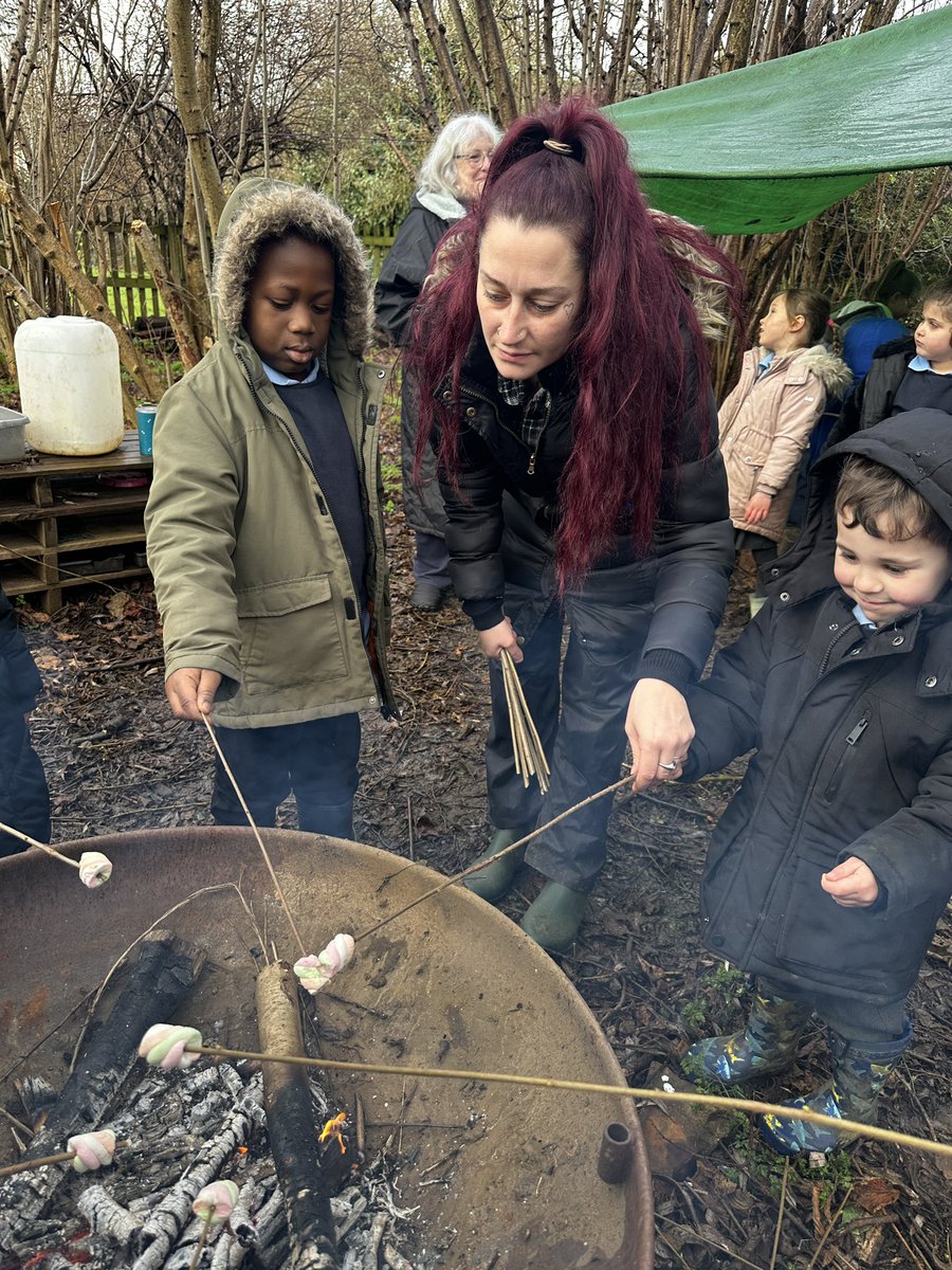 BanburyStMarysSchool (@banburystmarys) on Twitter photo Fledglings had their stars in the jar treat this week for being fantastic fledglings and showing our school Christian values! We had a forest school treat of a fire and marshmallows with our brilliant forest school leader, Mrs Garcia 🪵 <a href="/ODSTschools/">Oxford Diocesan Schools Trust</a> Fledglings had their stars in the jar treat this week for being fantastic fledglings and showing our school Christian values! We had a forest school treat of a fire and marshmallows with our brilliant forest school leader, Mrs Garcia 🪵 <a href="/ODSTschools/">Oxford Diocesan Schools Trust</a>