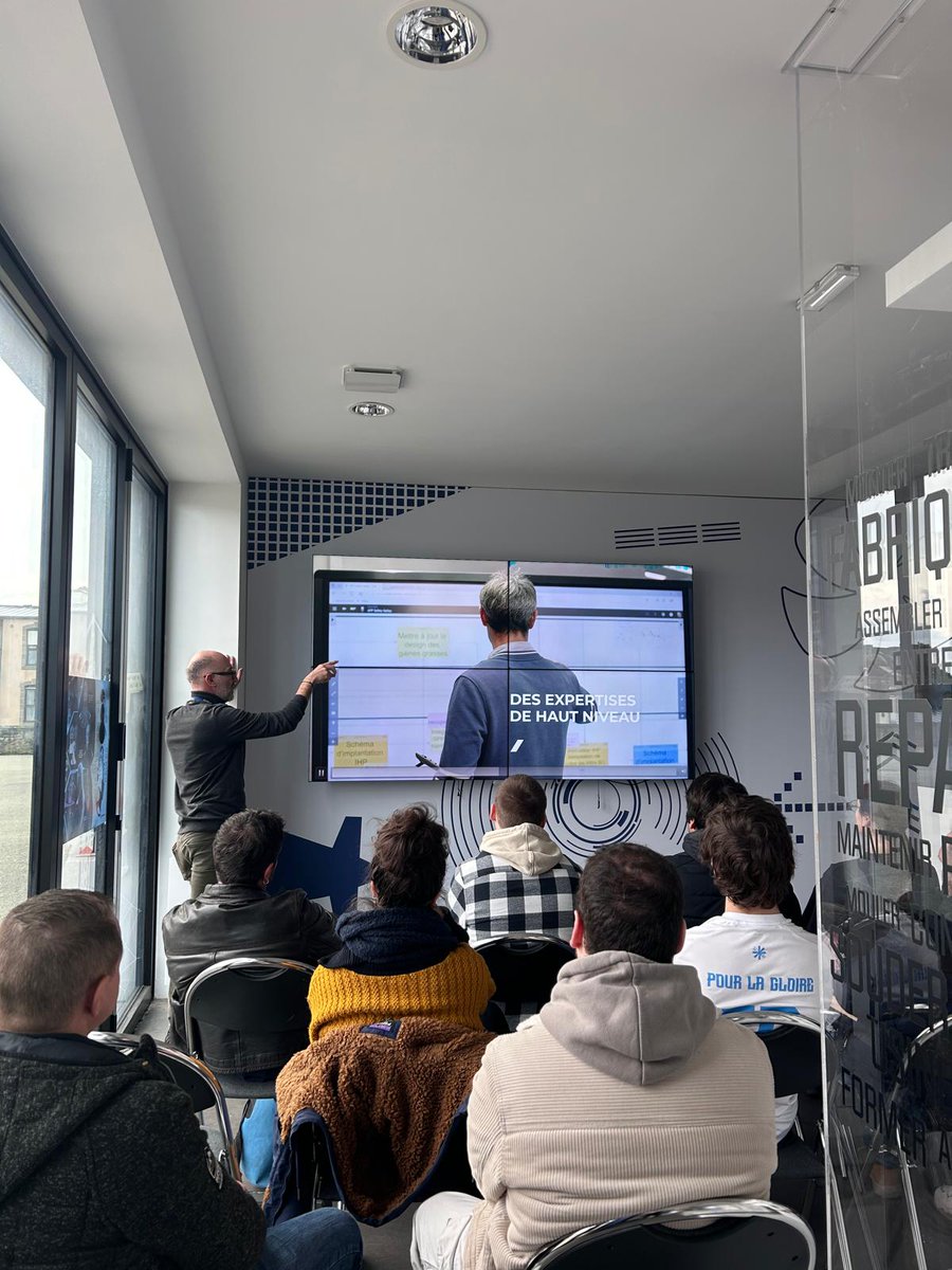 📷Ce jeudi 6 février, CINav a lancé son premier événement de l’année 2025 "Mer et Métiers" en permettant à des apprenants de formations en soudure labellisées by CINav de rencontrer des professionnels du métier (<a href="/navalgroup/">Naval Group</a>)