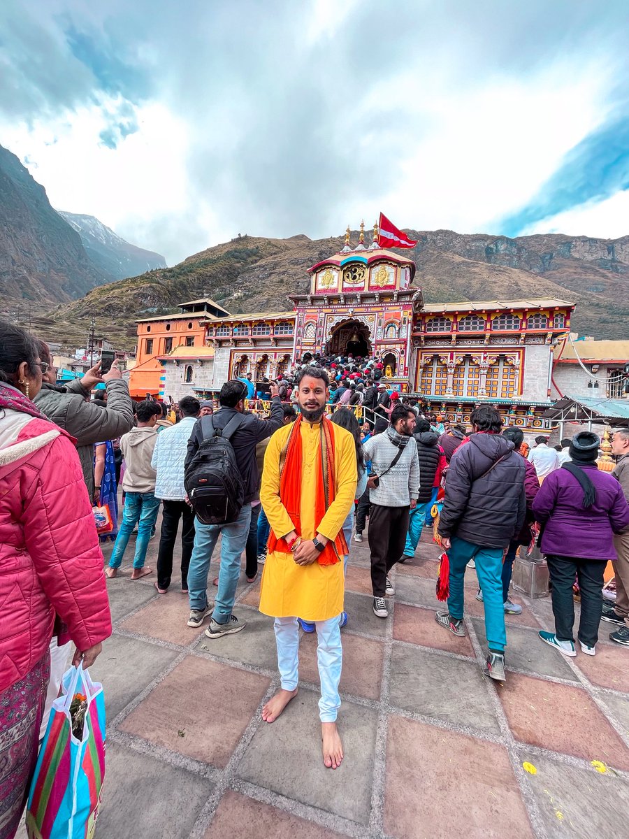 anup_devnath's tweet image. 📍Badrinath Dham🛕                                                    
                 📍Mana Village 🏞️  
..🚩
..🚩

#Badrinath #indiafirstvillagemana #devbhoomi  #haridwar #badrivishal #harhargange #vasudharafalls #saraswatitemple #uttarakhand.