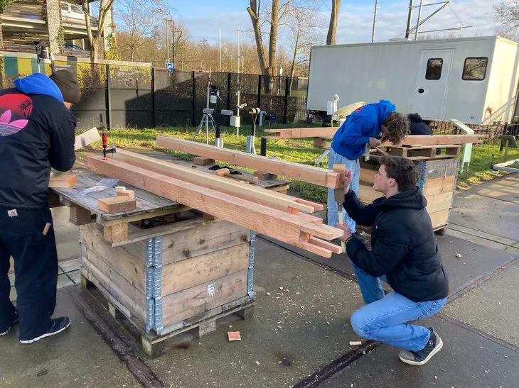 TU Delft (@tudelft) on Twitter photo Students in the minor Archineering designed and built a real-size mobile workshop pavilion in <a href="/TheGrnVillage/">The Green Village</a>. This diverse group from multiple universities transformed innovative ideas into practical, bio-based construction.
🔗 Read more here: edu.nl/hmhdd Students in the minor Archineering designed and built a real-size mobile workshop pavilion in <a href="/TheGrnVillage/">The Green Village</a>. This diverse group from multiple universities transformed innovative ideas into practical, bio-based construction.
🔗 Read more here: edu.nl/hmhdd