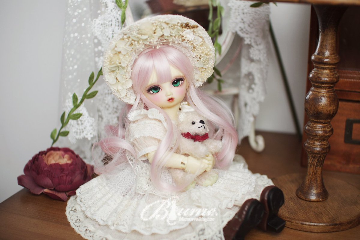 ❄️RT+팔로워 Event❄️
2월 9일 일요일 8시(20시) 38차 선주문을 진행합니다
이 글을 RT해주시는 한 분에게 이번 회차에 사용 가능한 무료 가발권을 드립니다!
▶선주문 공지 : m.blog.naver.com/blume0v0/22375…
새해를 맞아 야심차게 들고 온 아르벤시스 새 가발과 차이티 라떼 신 색상도 많은 관심부탁드려요!