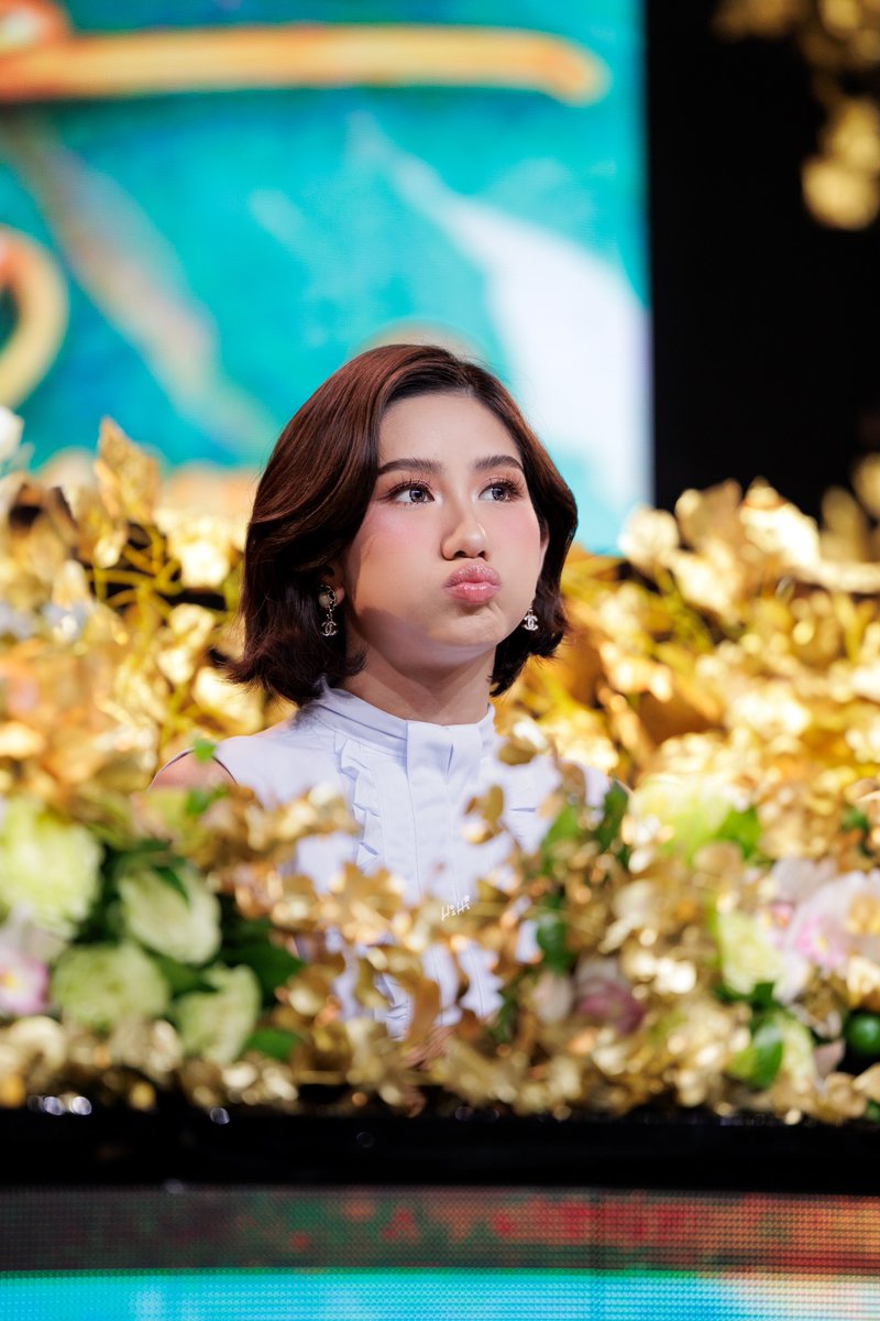 HoshiNoFilm's tweet photo. LAST BONUS PHOTO
PUFFERFISH BEBE 🐡
『BINI : Kapamilya Hanggang Dulo』
📍02.04.2025 - Doplhy Theatre
BINI KAPAMILYA WALANG DULO
BLINK TWICE CONCEPT PHOTO3
#BINI_BlinkTwice
#BlinkTwiceAndYoullMissIt
#BININetworkContractSigning
#BINI #BINI_SHEENA @BINI_ph https://t.co/4Dz6g63gDF