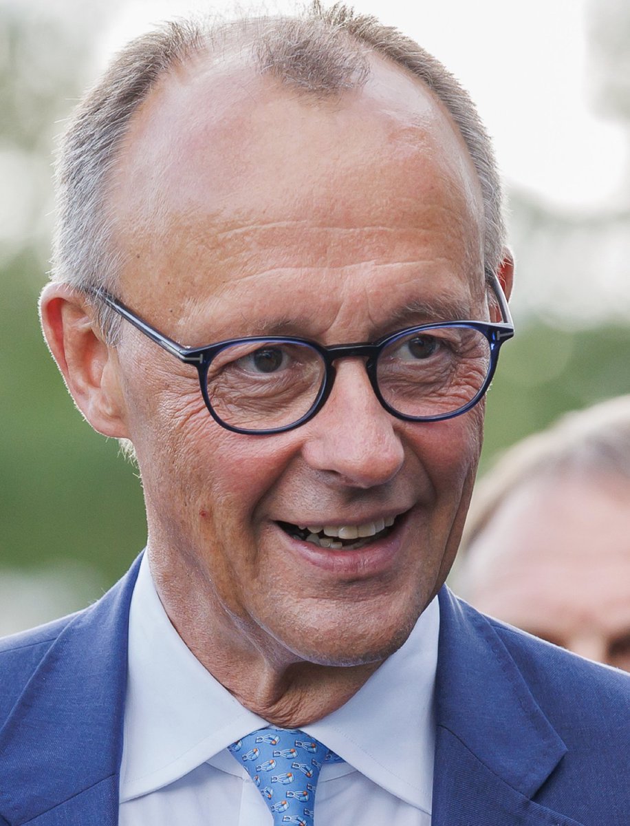 Am 23. Februar 2025 wählt Deutschland den neuen Bundestag. Die CDU führt in den Umfragen. Doch CDU-Chef Friedrich Merz ist keine Kraft für den Frieden. Er will noch mehr Waffen in die Ukraine schicken, inklusive Taurus Marschflugkörper. Merz war Aufsichtsratschef des deutschen